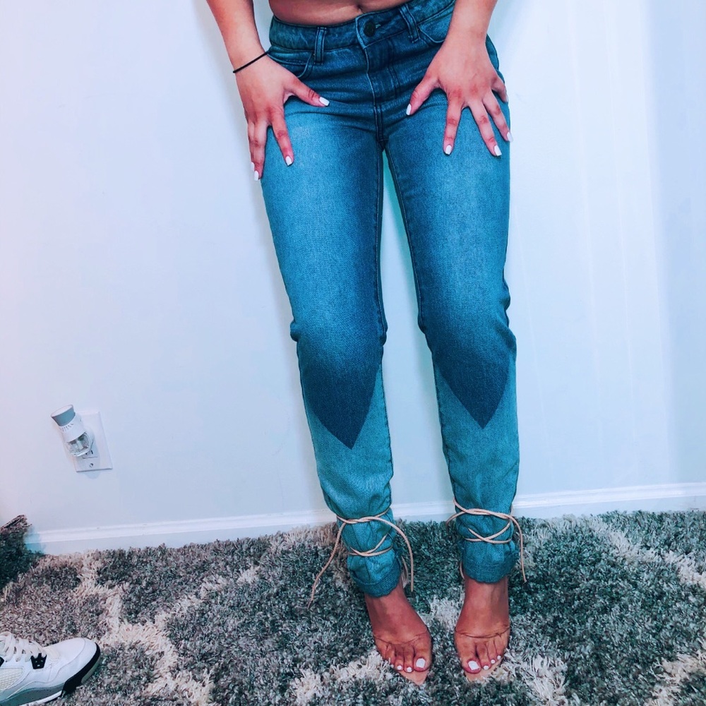 THE ROCK REV JEANS